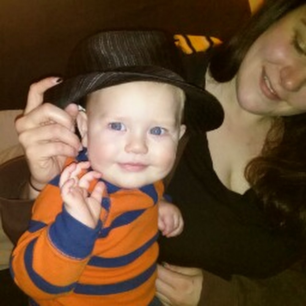 Meet your Posher, Elizabeth